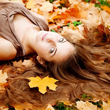 Jesienią wypadanie włosów może być nasilone?